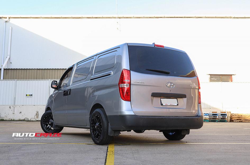 HYUNDAI-ILOAD-CLIFF-MATTE-BLACK